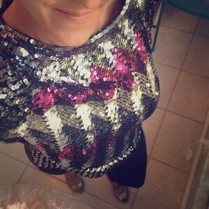 💗NYC VINTAGE Sequin Top💕 